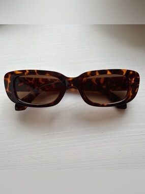 Tortoiseshell Rectangular Sunglasses - Women